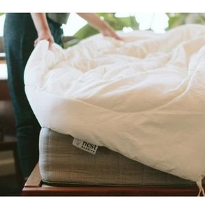 NIB Nest Bedding Washable Wool Comforter Size King